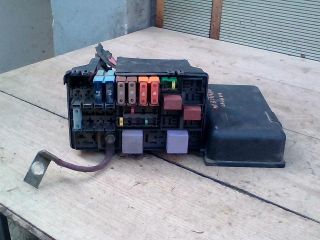 bontott RENAULT LAGUNA II Biztosítéktábla Motortér