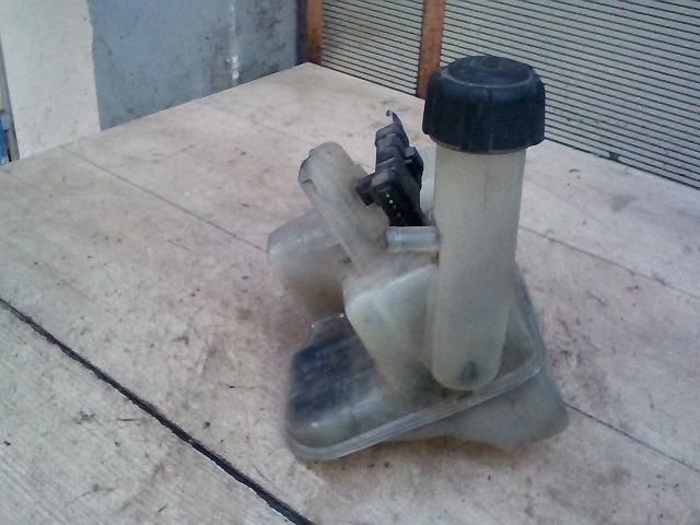 bontott RENAULT LAGUNA II Kiegyenlítő Tartály