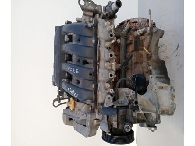 bontott RENAULT LAGUNA II Motor (Fűzött blokk hengerfejjel)