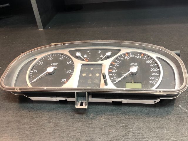 bontott RENAULT LAGUNA II Kilométeróra