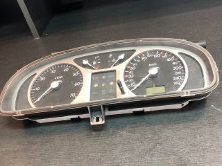 bontott RENAULT LAGUNA II Kilométeróra