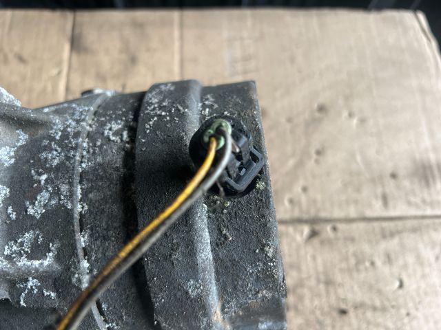 bontott RENAULT LAGUNA II Klímakompresszor