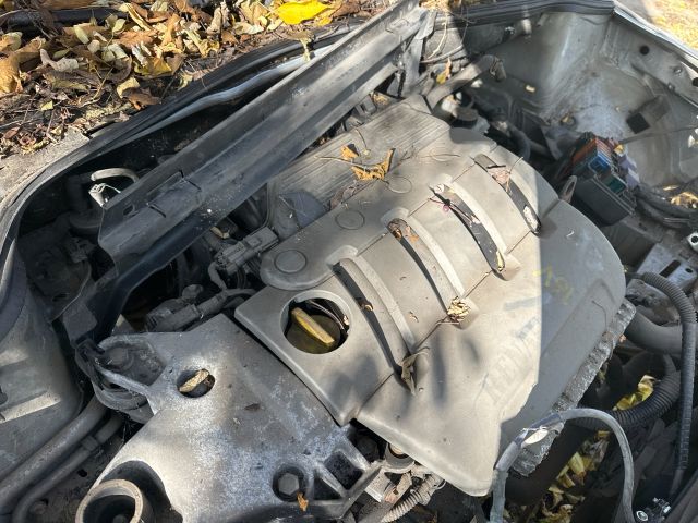 bontott RENAULT LAGUNA II Komplett Motor (Segédberendezésekkel)