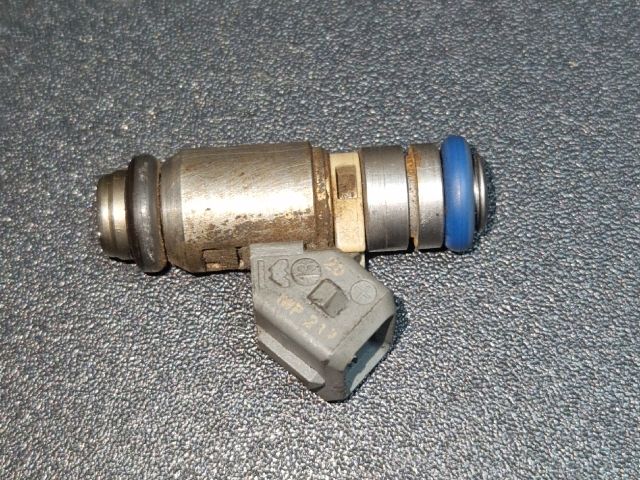 bontott RENAULT LAGUNA II Porlasztó (1 db)