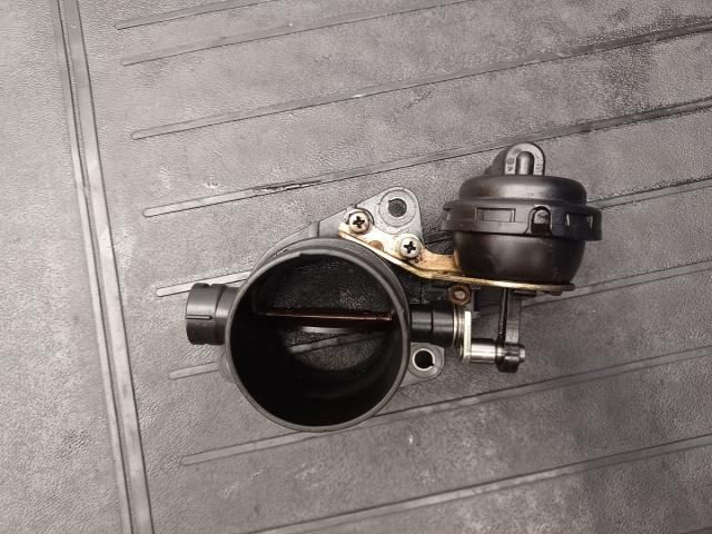 bontott RENAULT LAGUNA II Fojtószelep (Elektromos)