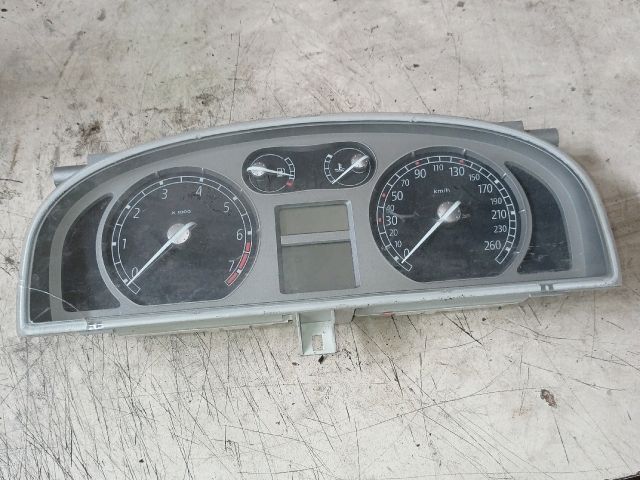 bontott RENAULT LAGUNA II Kilométeróra