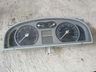 bontott RENAULT LAGUNA II Kilométeróra