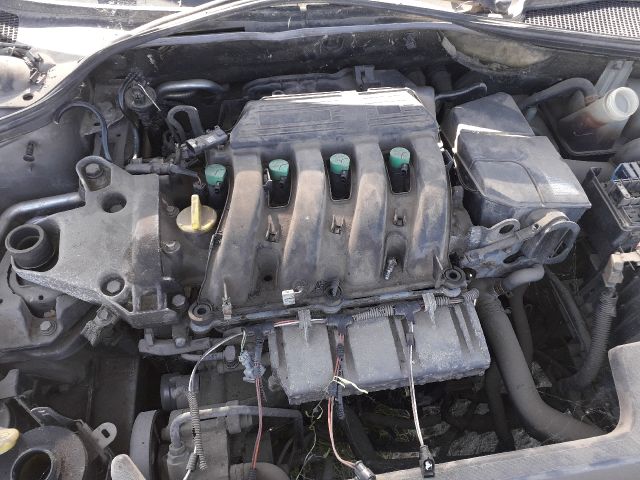 bontott RENAULT LAGUNA II Motor (Fűzött blokk hengerfejjel)