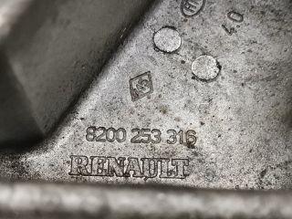 bontott RENAULT LAGUNA II Motor Tartó Bak (Fém)