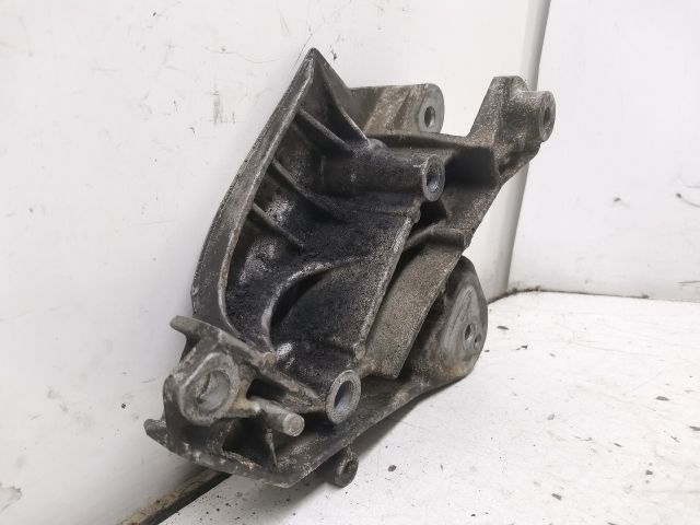 bontott RENAULT LAGUNA II Motor Tartó Bak (Fém)