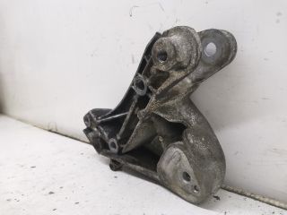 bontott RENAULT LAGUNA II Motor Tartó Bak (Fém)