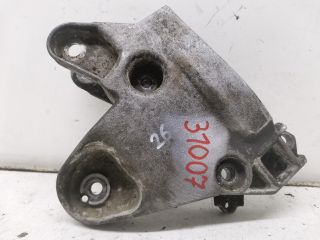 bontott RENAULT LAGUNA II Motor Tartó Bak (Fém)