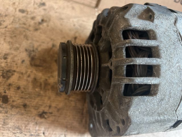 bontott RENAULT LAGUNA II Generátor