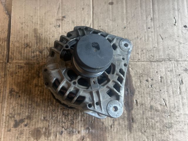 bontott RENAULT LAGUNA II Generátor