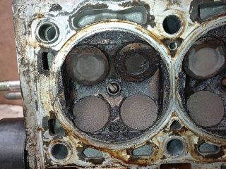 bontott RENAULT LAGUNA II Hengerfej