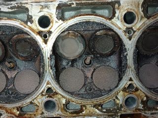 bontott RENAULT LAGUNA II Hengerfej