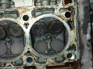 bontott RENAULT LAGUNA II Hengerfej