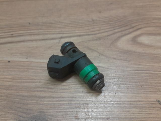 bontott RENAULT LAGUNA II Porlasztó (1 db)