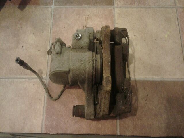 bontott RENAULT LAGUNA II Bal hátsó Féknyereg Munkahengerrel