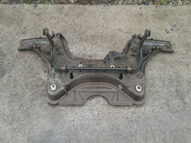 bontott RENAULT LAGUNA II Első Bölcső