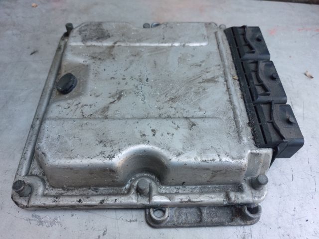 bontott RENAULT LAGUNA II Motorvezérlő