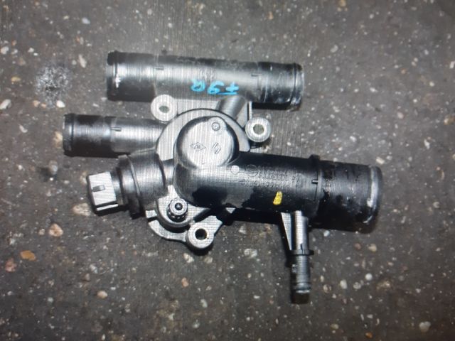 bontott RENAULT LAGUNA II Termosztátház