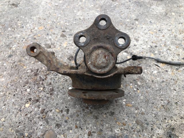 bontott RENAULT LAGUNA II Bal első Csonkállvány Kerékaggyal