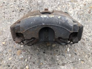 bontott RENAULT LAGUNA II Bal első Féknyereg Munkahengerrel