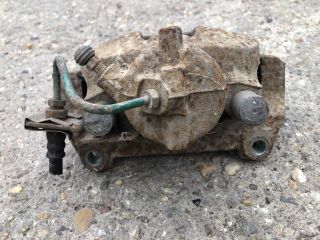 bontott RENAULT LAGUNA II Bal első Féknyereg Munkahengerrel