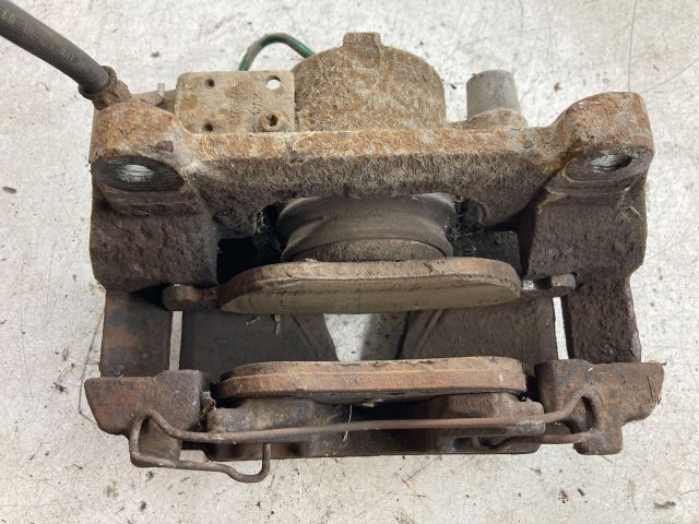 bontott RENAULT LAGUNA II Bal első Féknyereg Munkahengerrel