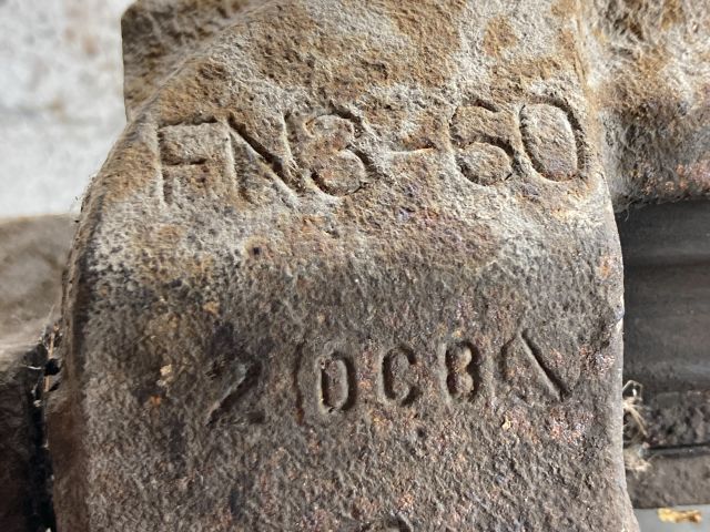 bontott RENAULT LAGUNA II Bal első Féknyereg Munkahengerrel