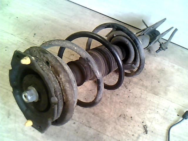 bontott RENAULT LAGUNA II Bal első Gólyaláb (Lengécsillapító, Rugó)