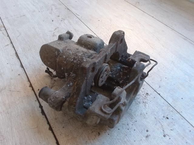 bontott RENAULT LAGUNA II Bal hátsó Féknyereg Munkahengerrel