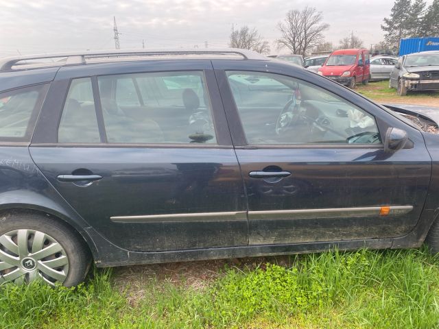 bontott RENAULT LAGUNA II Biztosítéktábla Motortér