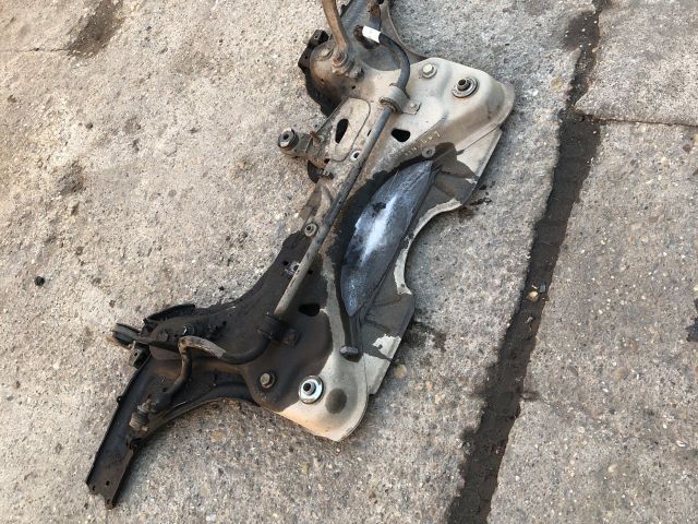 bontott RENAULT LAGUNA II Első Bölcső