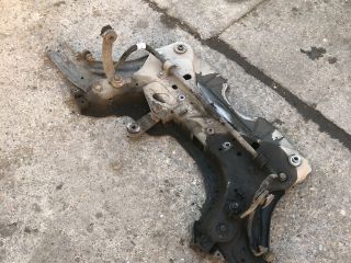 bontott RENAULT LAGUNA II Első Bölcső