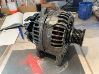 bontott RENAULT LAGUNA II Generátor