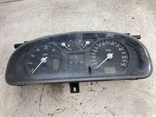 bontott RENAULT LAGUNA II Kilométeróra