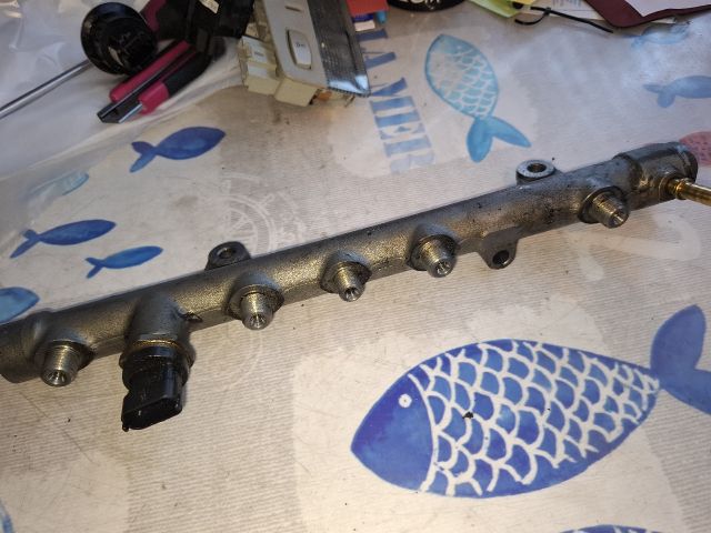 bontott RENAULT LAGUNA II Közösnyomócső