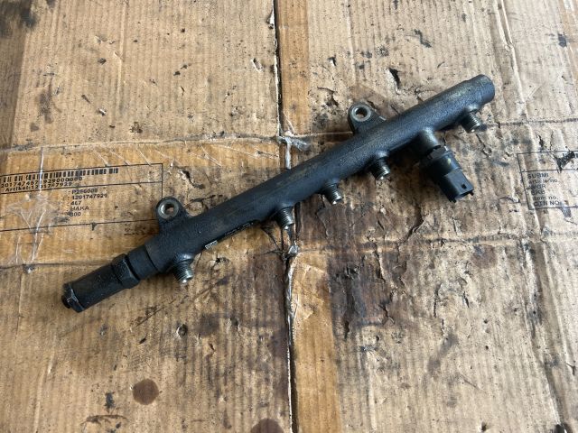 bontott RENAULT LAGUNA II Közösnyomócső