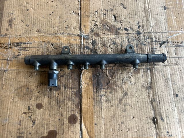 bontott RENAULT LAGUNA II Közösnyomócső