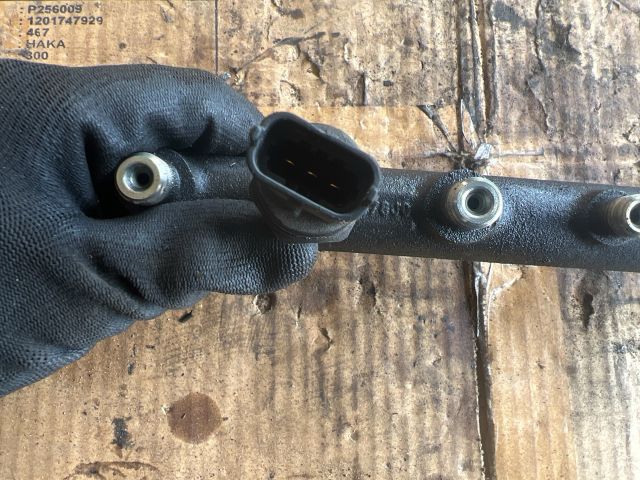 bontott RENAULT LAGUNA II Közösnyomócső