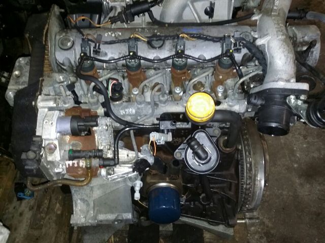 bontott RENAULT LAGUNA II Motor (Fűzött blokk hengerfejjel)