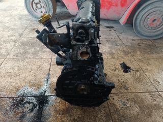 bontott RENAULT LAGUNA II Motor (Fűzött blokk hengerfejjel)