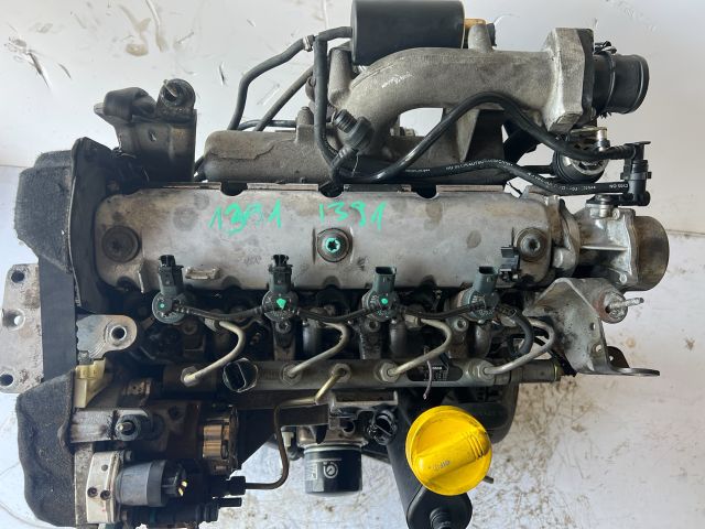 bontott RENAULT LAGUNA II Motor (Fűzött blokk hengerfejjel)