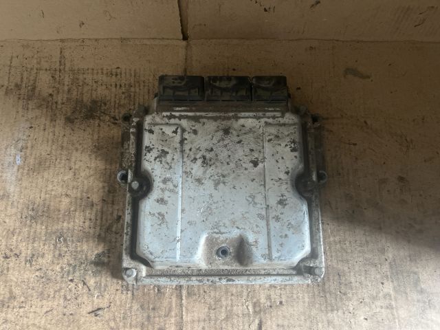 bontott RENAULT LAGUNA II Motorvezérlő