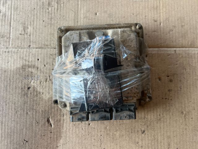 bontott RENAULT LAGUNA II Motorvezérlő