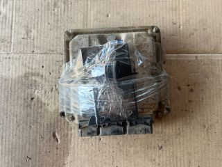 bontott RENAULT LAGUNA II Motorvezérlő