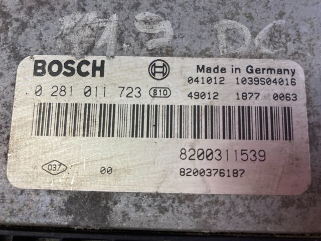 bontott RENAULT LAGUNA II Motorvezérlő