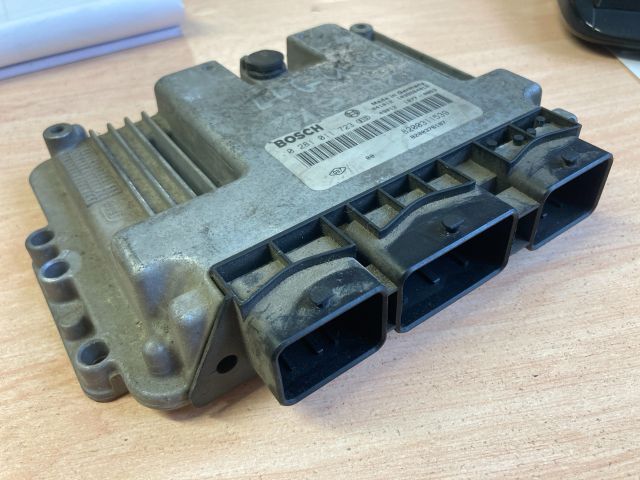 bontott RENAULT LAGUNA II Motorvezérlő